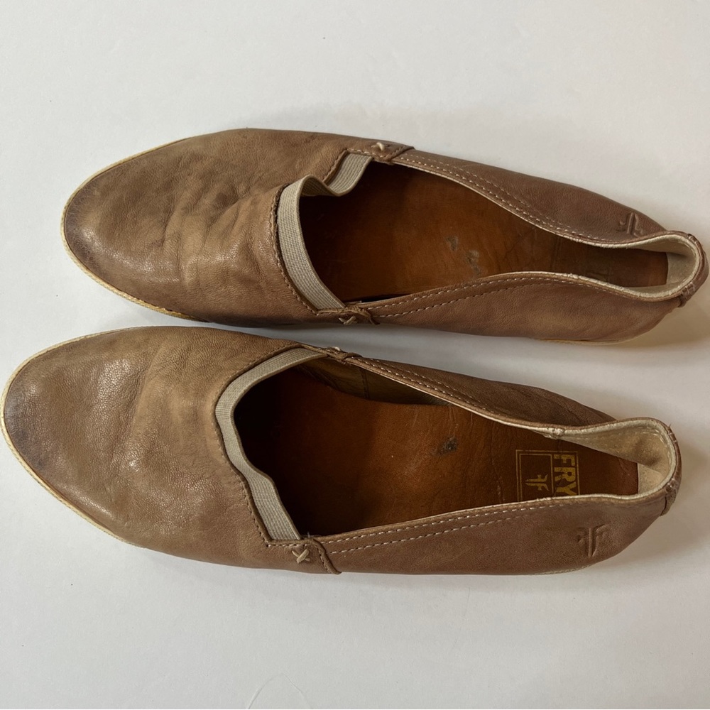 Frye flats